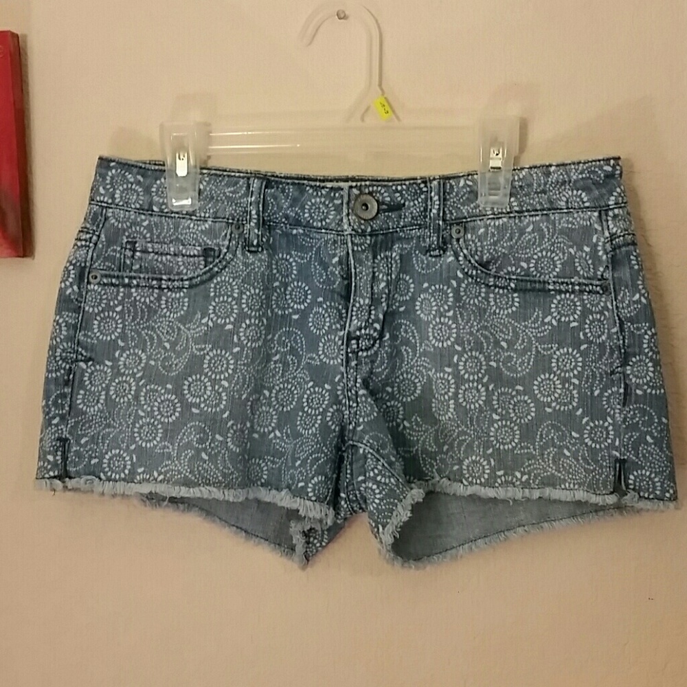 NWOT Aeropostale jean shorts
